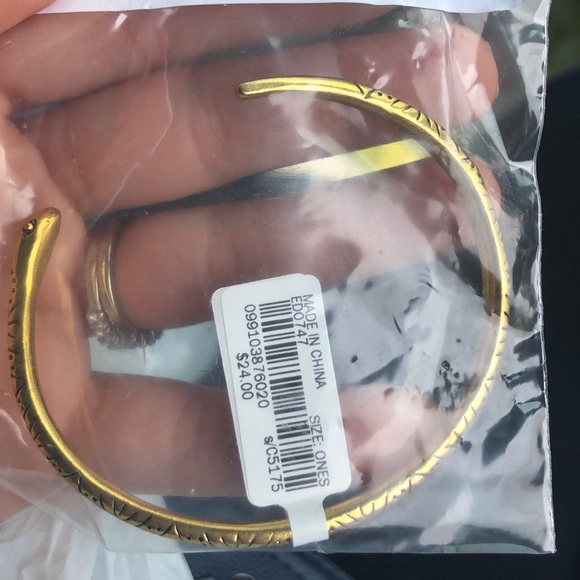 Madewell snake cuff bracelet - Picture 3 of 3